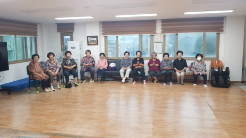 744c7d105d8ce940fccc772e8c9eb965_1759219621_4697.jpg