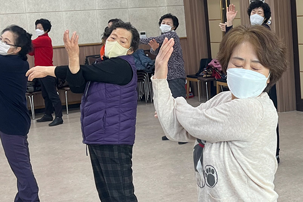 노년사회화교육사업 사진 3